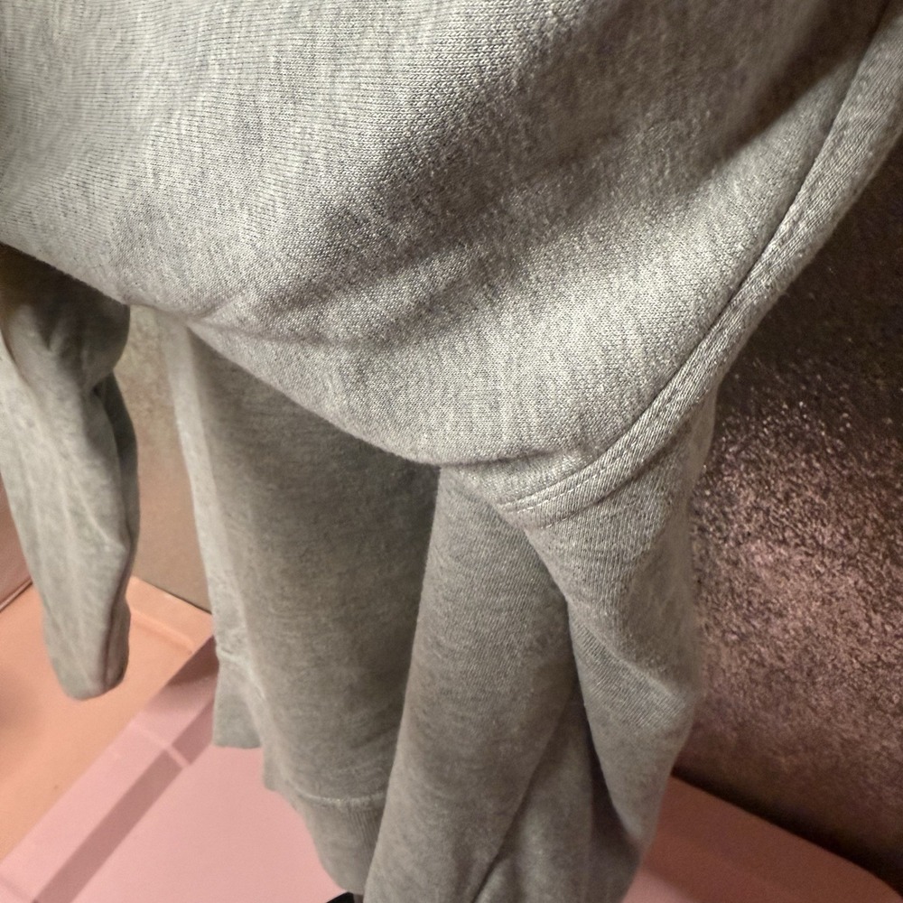 Champion Men's Small Sweatshirt Heather Gray Camo Logo Pullover Casual Active - Picture 10 of 11